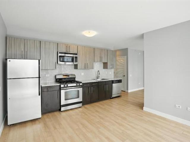 Condo for rent in Chicago Park, Illinois