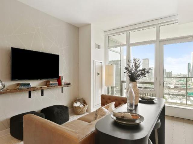 Condo for rent in Chicago Park, Illinois