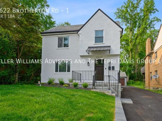 Condo for rent in Roselawn, Ohio