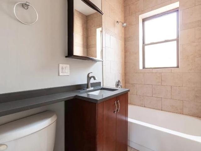 Condo for rent in Chicago Park, Illinois