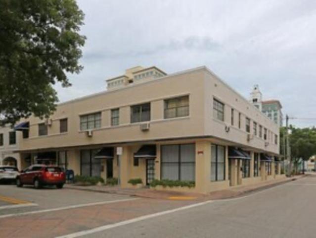 Condo for rent in Coral Gables