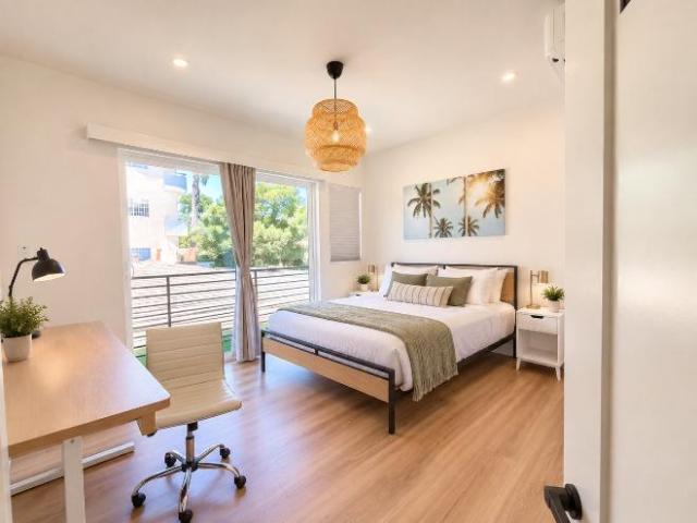 Condo for rent in Canoga Park, California
