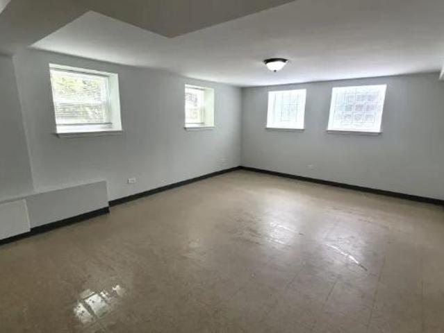 Condo for rent in Chicago Park, Illinois