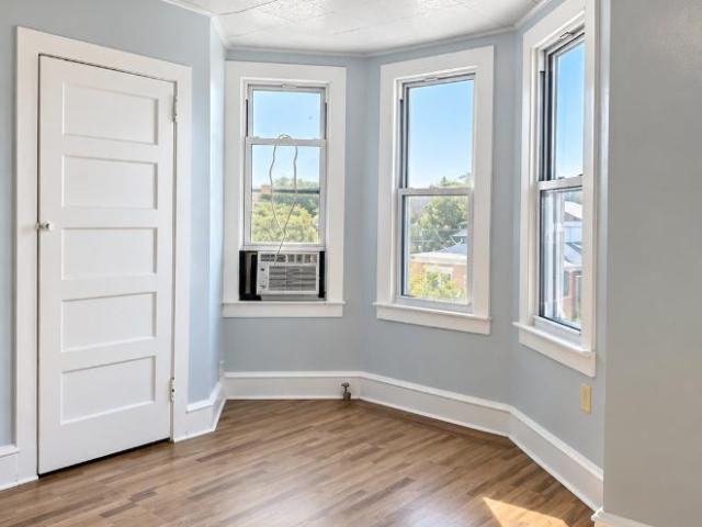 Condo for rent in Delaware