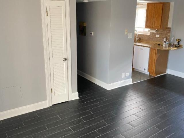 Condo for rent in Schiller Park