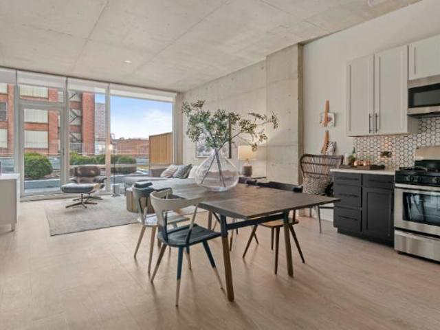 Condo for rent in Chicago Park, Illinois