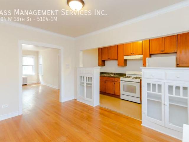 Condo for rent in Cicero, Illinois