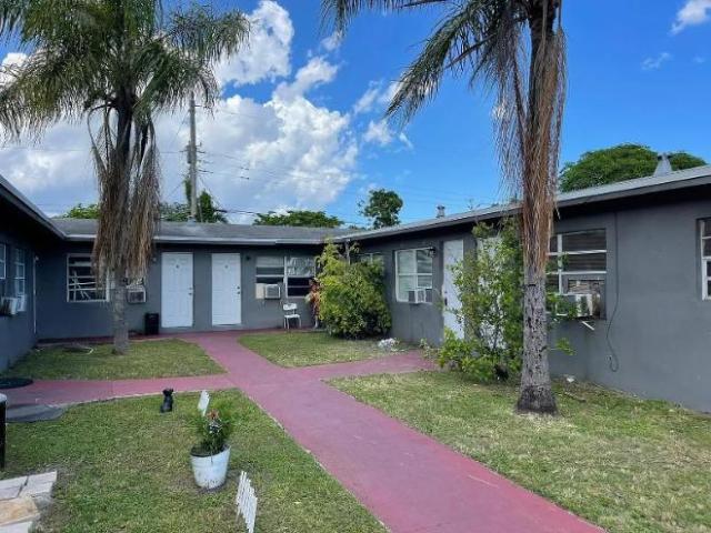 Condo for rent in Hollywood