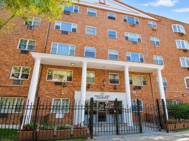Condo for rent in Chicago Park, Illinois