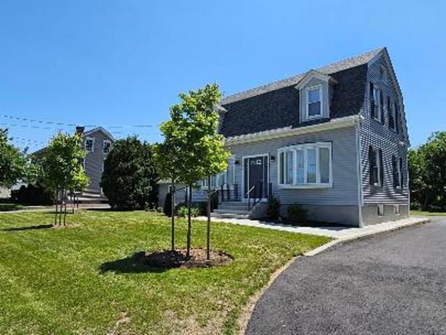 Condo for rent in Smithfield, Rhode Island