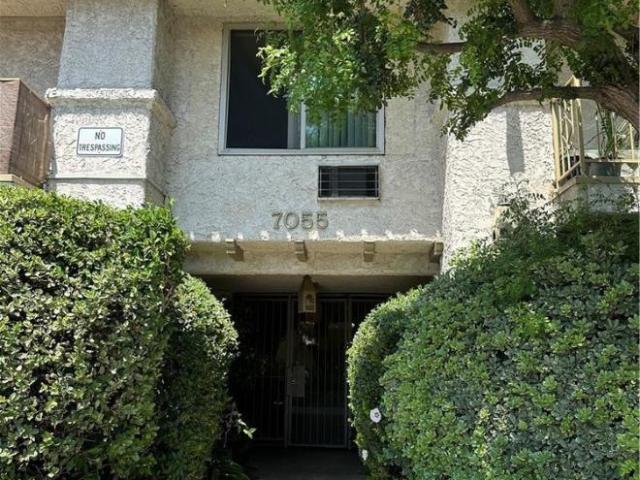 Condo for rent in Reseda