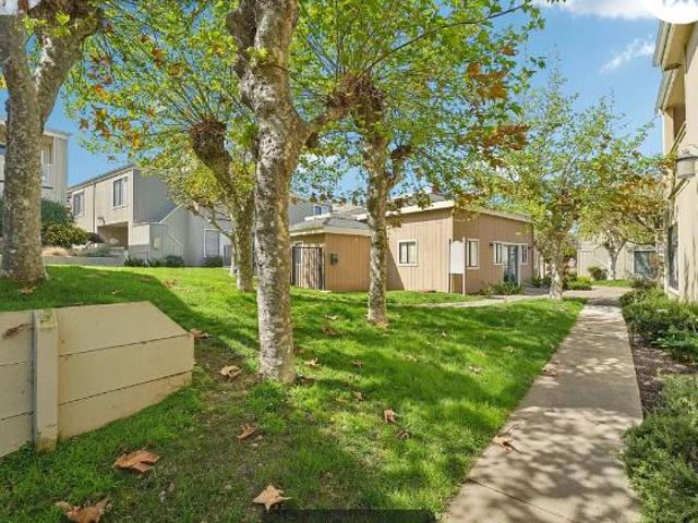 Condo for rent in Monterey, California