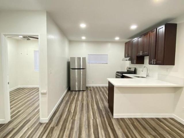 Apartment for rent in Long Beach, California