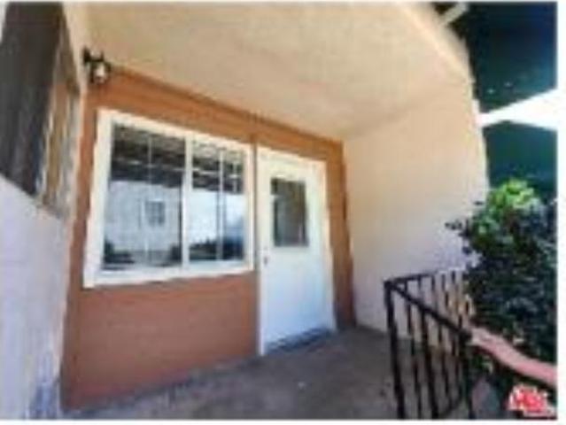 Apartment for rent in Canoga Park, California