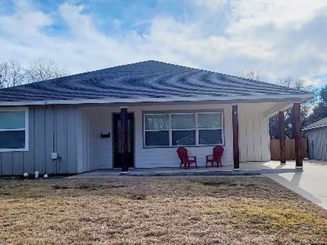 House for rent in Commerce