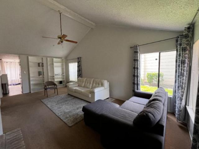 Townhouse for rent in Houston