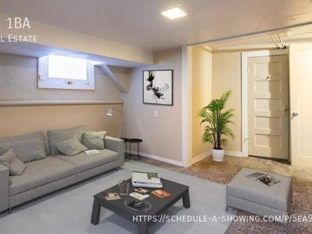 Townhouse for rent in Denver