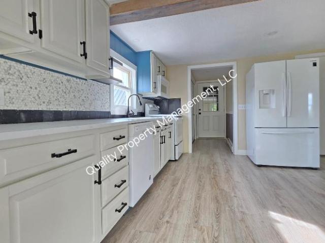 Townhouse for rent in Hermon, Maine