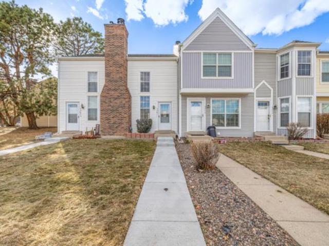 Townhouse for rent in Lakewood