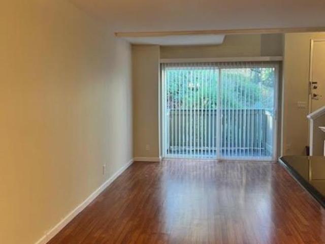 Townhouse for rent in Daly City