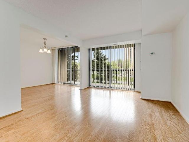 Townhouse for rent in Bethesda