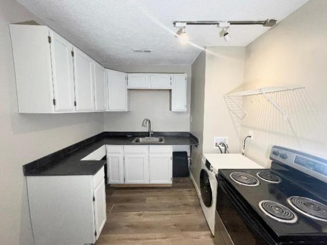 Townhouse for rent in Avon, Ohio