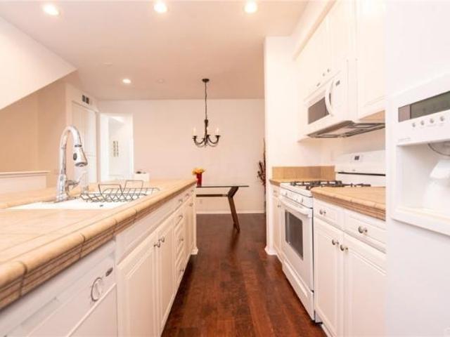 Townhouse for rent in Montebello, California