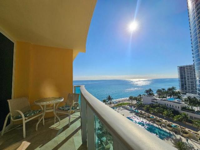 Condo for rent in Hollywood, Florida