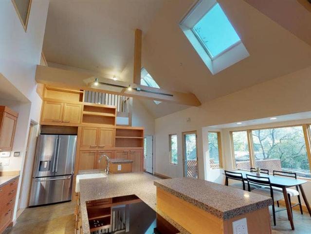 Room for rent in Oakland, California