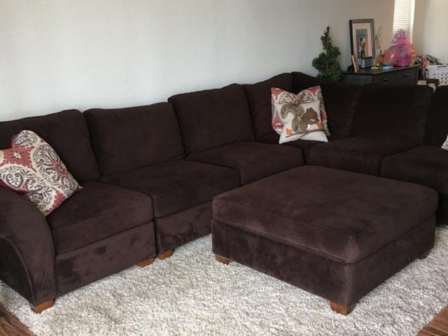 Room for rent in Canyon Country, California