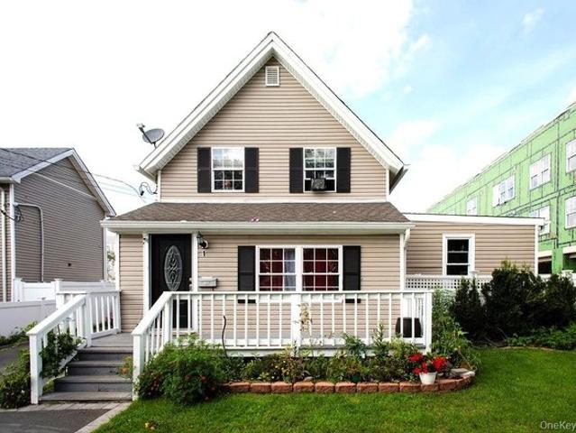 House for sale in Bohemia, New York