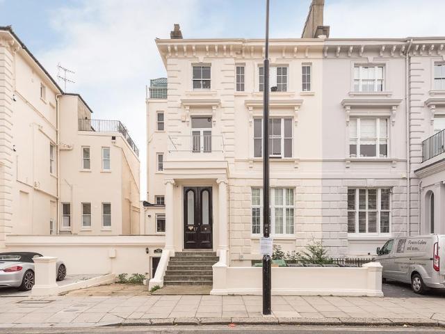 Apartment for rent in Primrose Hill, Greater London