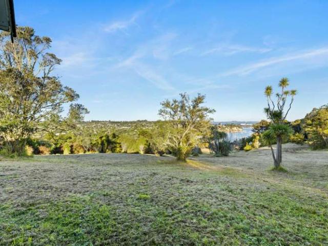 House for sale in Paremoremo, Oroua County