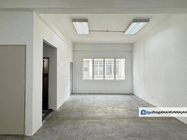 Shop for rent in Petaling, Subang Jaya