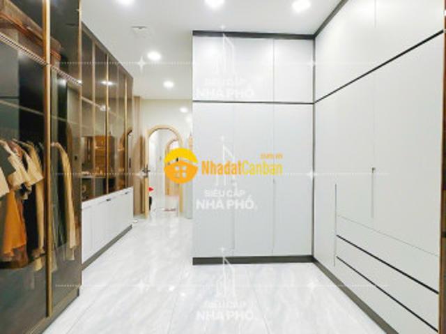 Nhà mặt phố bán