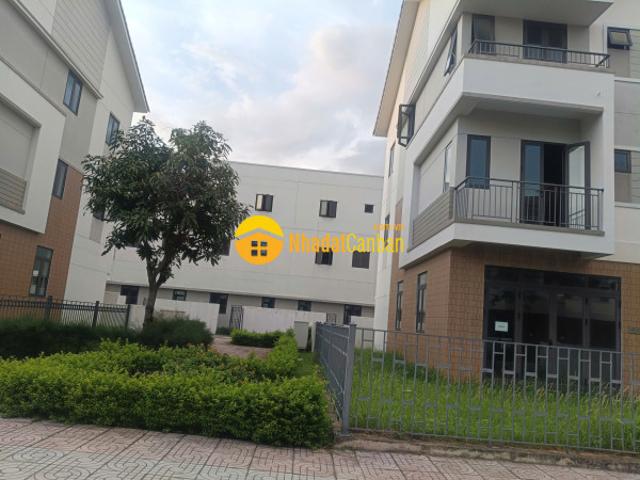 Nhà mặt phố bán