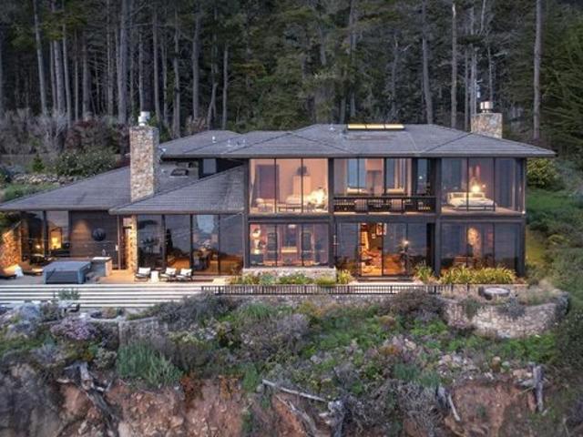 House for sale in Jenner, California