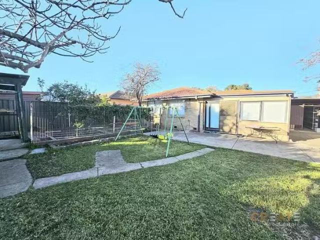 House for rent in Albanvale, Victoria