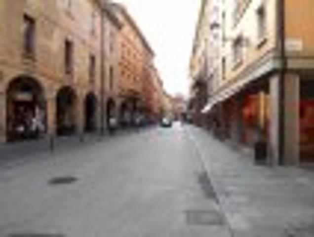 Stanza in affitto a San Francesco-Giardini Pubblici, Re