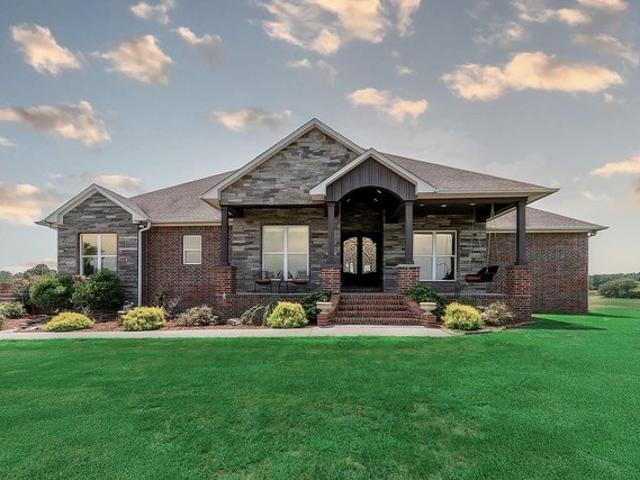 Farm for sale in Ark