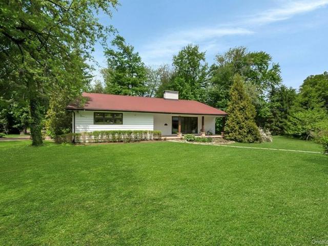House for sale in Scarsdale, New York