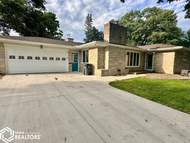 House for sale in Burlington, Iowa
