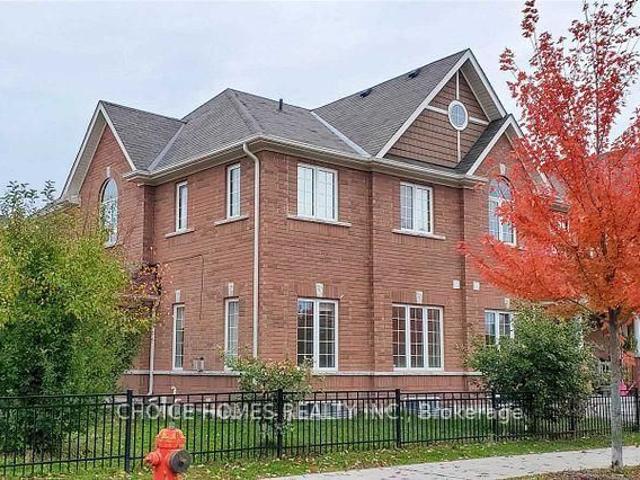 Townhouse for sale in Woburn, Ontario