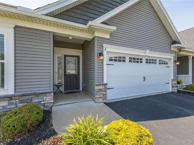 Condo for sale in Oak Hill, New York