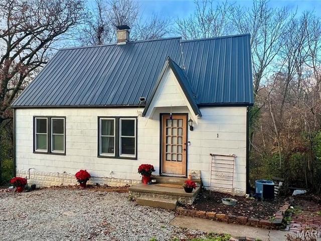 House for sale in Belleville, Illinois