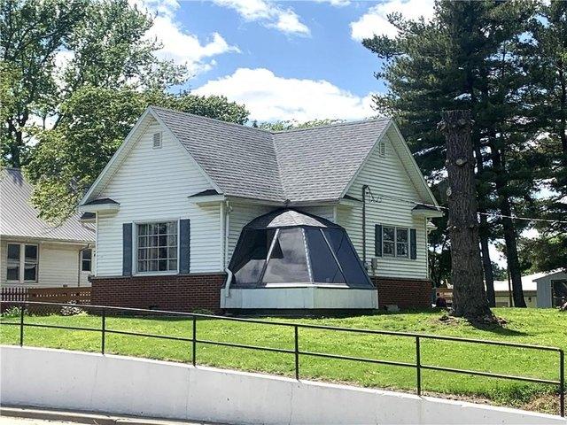House for sale in Pana, Illinois