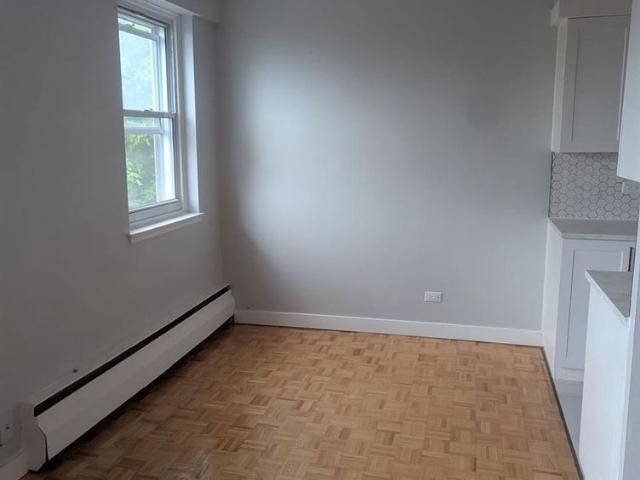 Apartment for rent in Dorval, Quebec