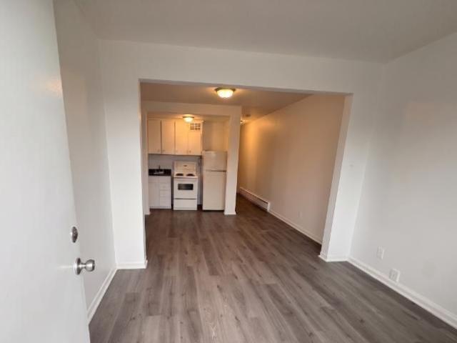 Apartment for rent in St. Leonard's, Quebec