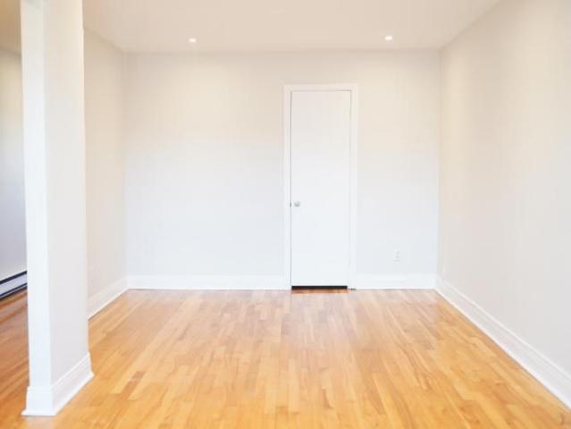 Apartment for rent in St. Leonard's, Quebec