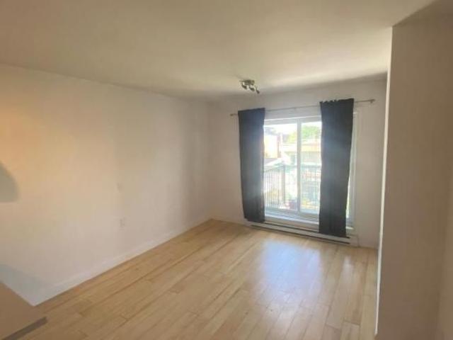 Apartment for rent in St. Leonard's, Quebec